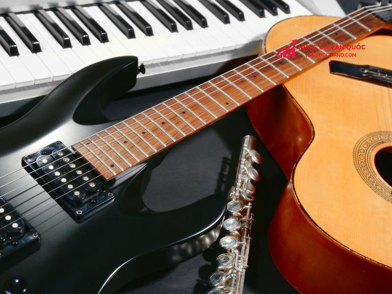 Lợi ích khi mua đàn guitar online có thể bạn chưa biết