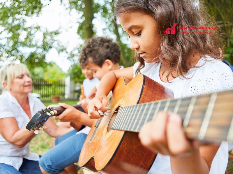 Tìm hiểu về đàn guitar cho trẻ em