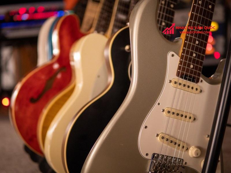 Học guitar điện không khó với 5 bước dễ dàng, chi tiết