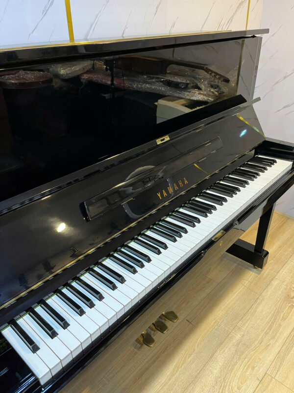 Đàn piano cơ Yamaha U1H Serial 2TR-2TR7