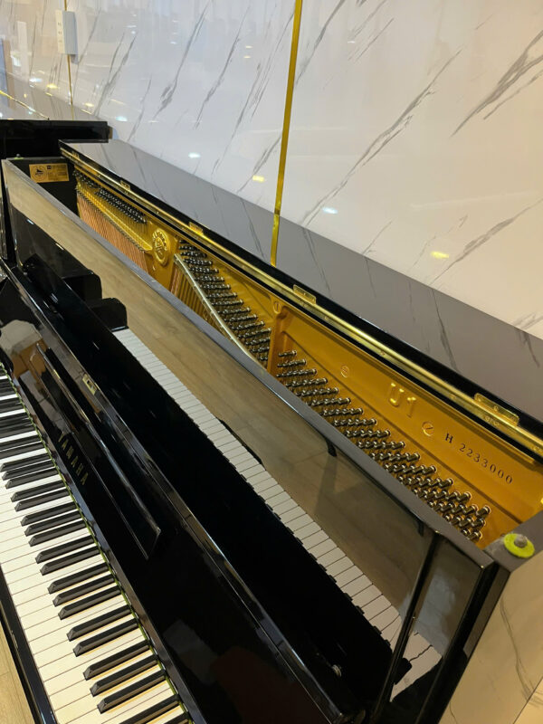 Đàn piano cơ Yamaha U1H Serial 2TR-2TR7